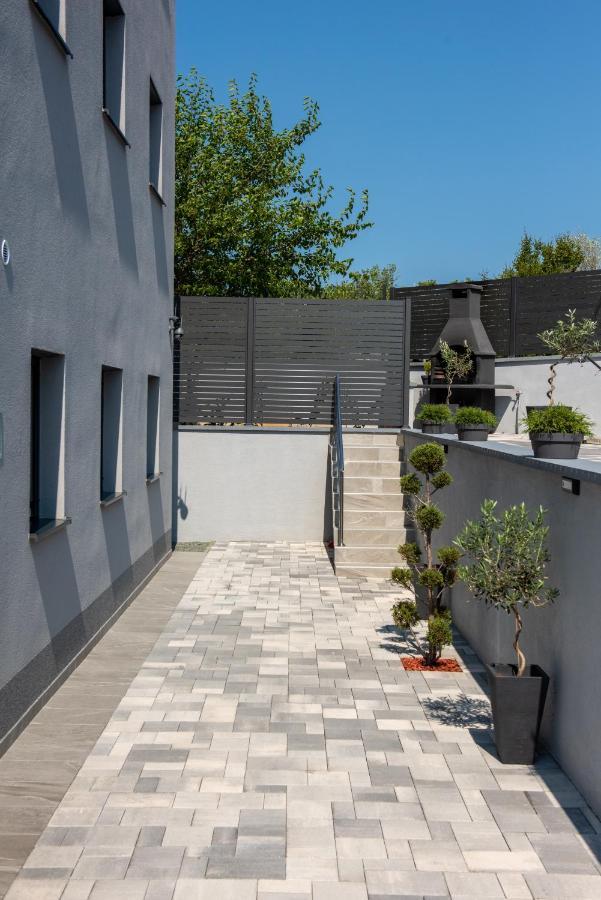 Apartment Lo&Ti Чижичи Экстерьер фото